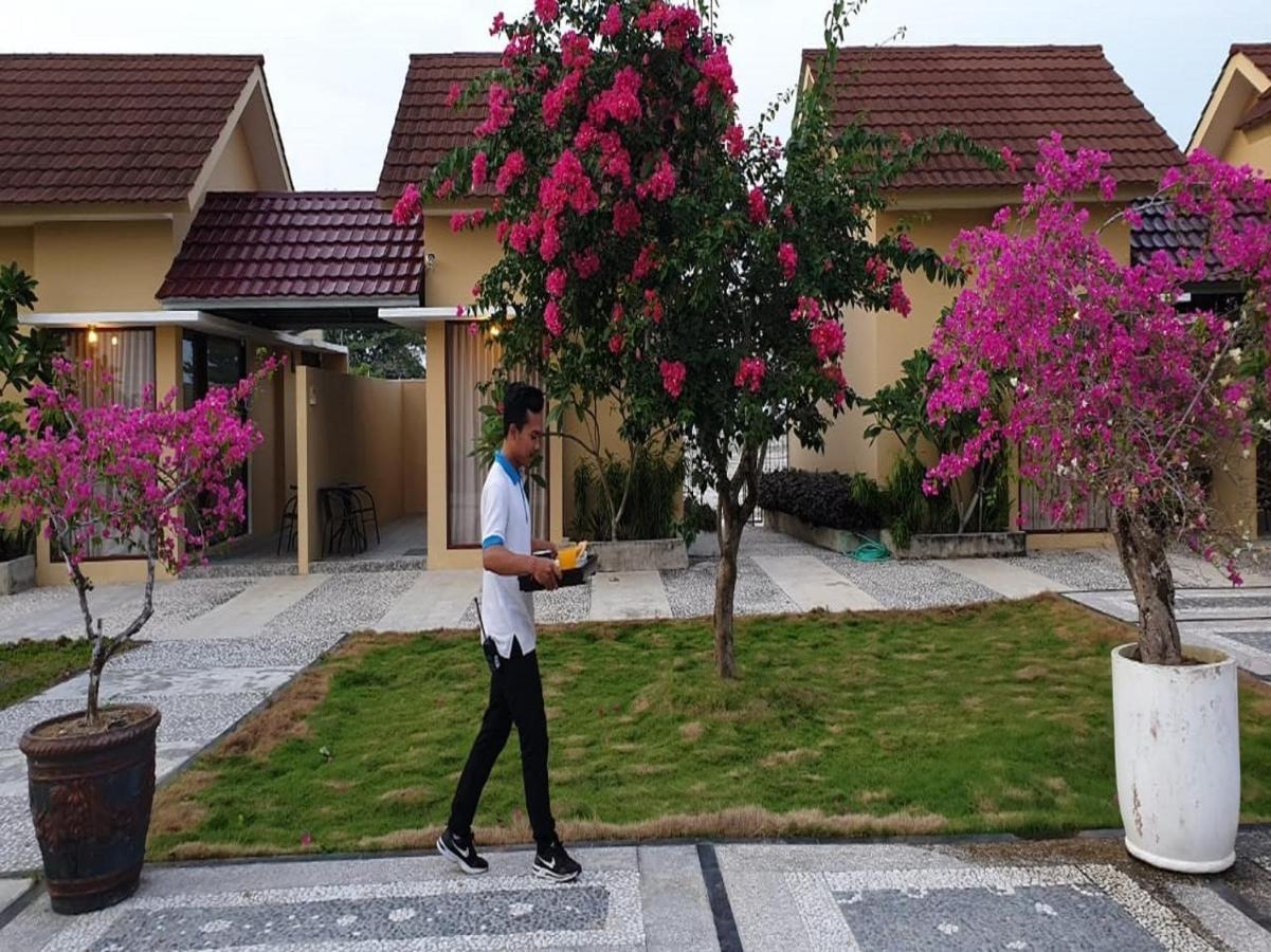 Belitung Holiday Resort Sijuk Экстерьер фото